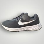 NIKE REVOLUTION 6