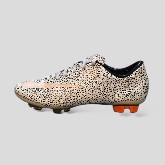 NIKE MERCURIAL VAPOUR SUPERFLY II CR7 SAFARI - Image 1