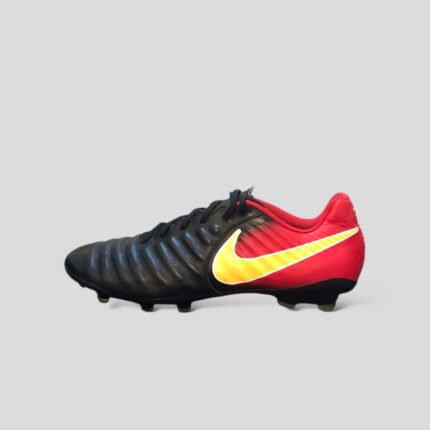NIKE TIEMPO LEGEN VII SG PRO SOCCER CLEATS
