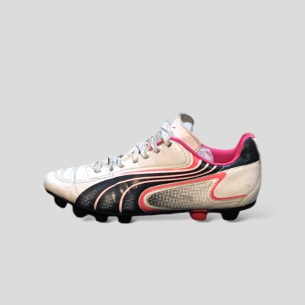PUMA V1.11 Soccer Cleats
